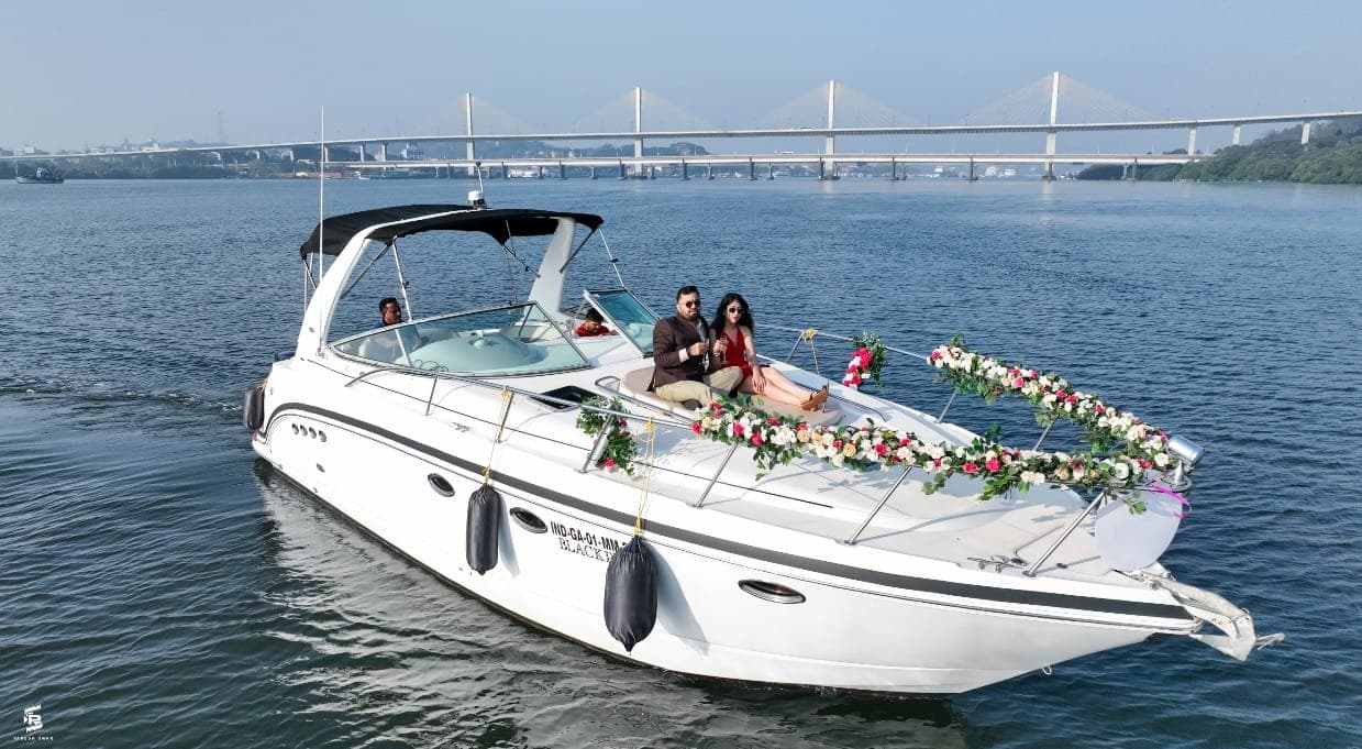 Black Pearl — Luxury yacht in Goa